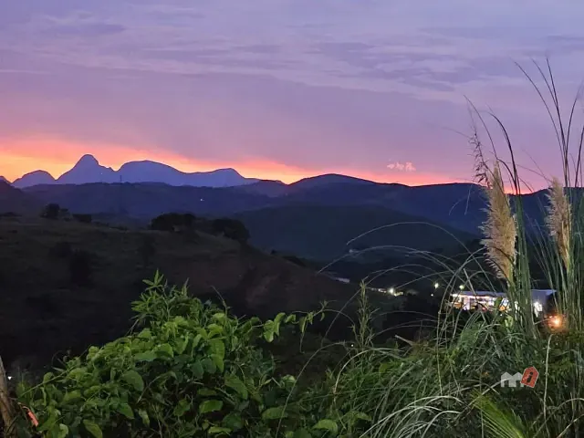 Casa à venda, no bairro Area/Três Rios em Petrópolis