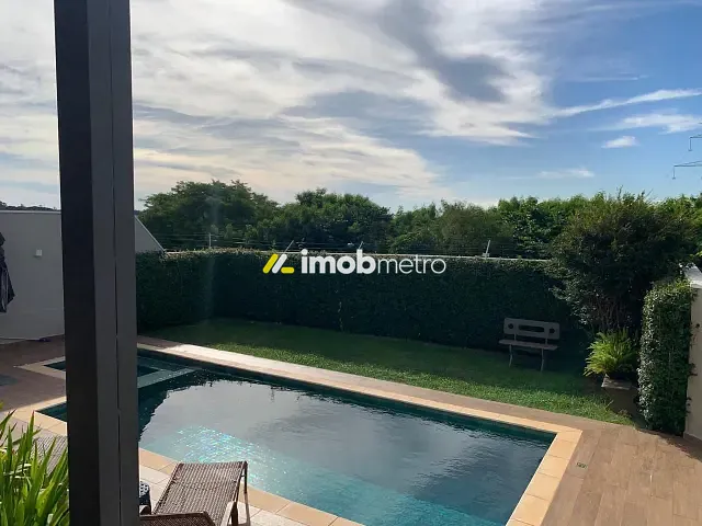 Casa com 400m² 3 quartos e 5 banheiros, à venda ou para alugar, no bairro Parque das Quaresmeiras em Campinas