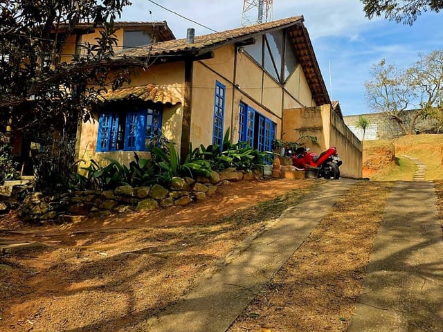 Casa com 1500m² 3 quartos e 5 banheiros, à venda, no bairro Portal Roselândia em Cotia