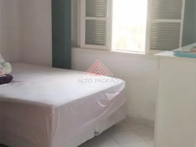 Casa com 250m² 4 quartos e 2 banheiros, à venda, no bairro Jardim Zaira em Mauá