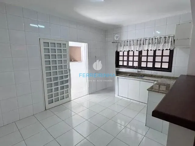 Casa com 157m² 4 quartos e 3 banheiros, à venda, no bairro Residencial de Ville em São José dos Campos