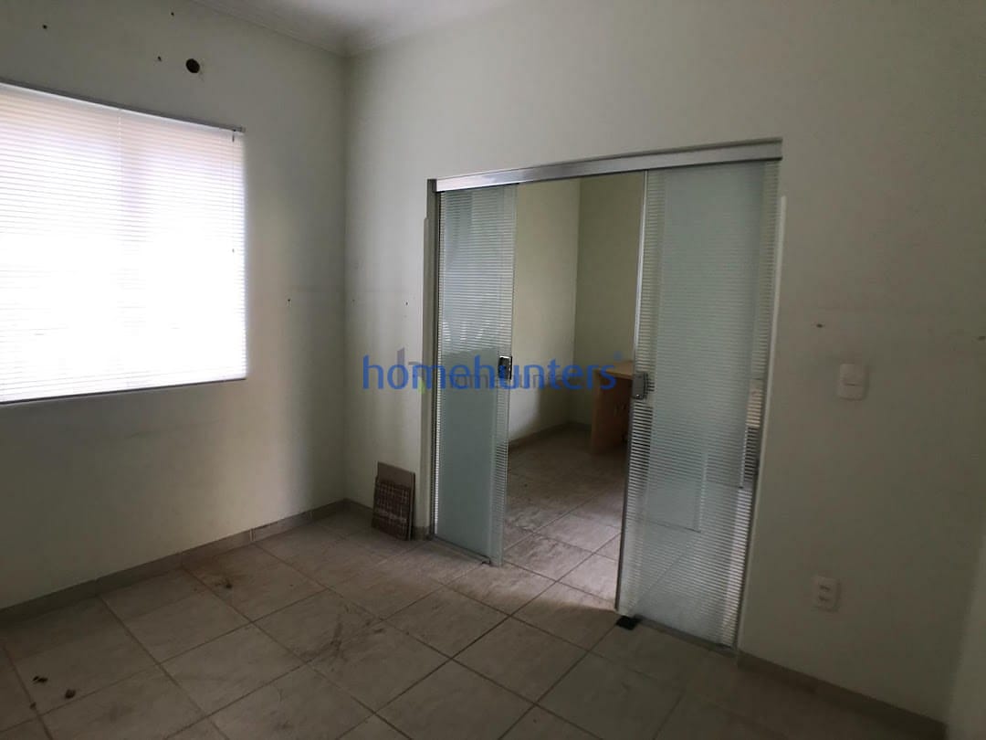 Casa, 1 quarto, 181 m² - Foto 4