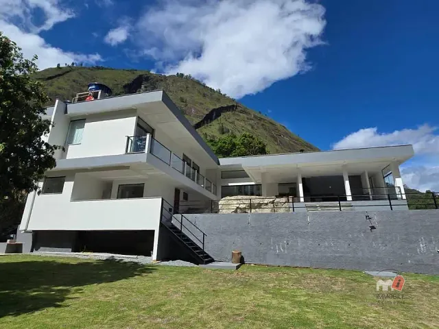 Casa para alugar, no bairro Retiro em Petrópolis