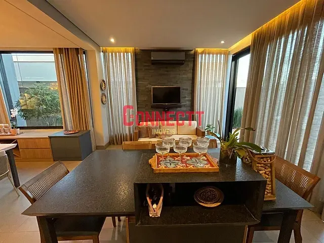 Casa com 336m² 4 quartos e 5 banheiros, à venda, no bairro Vila do Golfe em Ribeirão Preto