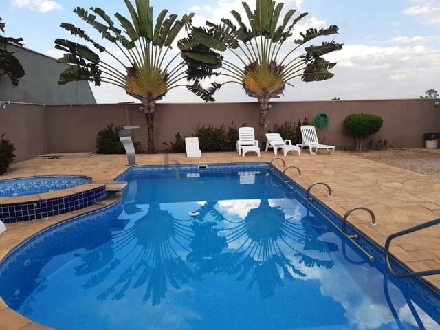 Foto do Casa - Casa de Alto Padrão com 3 Suítes e Piscina no Condomínio Plazza Ville – Jaguariúna | Home Hunters