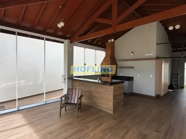 Casa com 693m² 3 quartos e 2 banheiros, à venda, no bairro Residencial Florença em Rio Claro