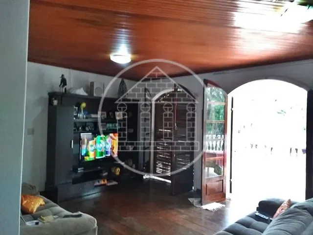 Casa com 264m² 2 quartos e 3 banheiros, à venda, no bairro Jardim das Palmeiras (Zona Sul) em São Paulo