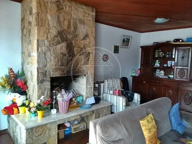 Casa com 264m² 2 quartos e 3 banheiros, à venda, no bairro Jardim das Palmeiras (Zona Sul) em São Paulo