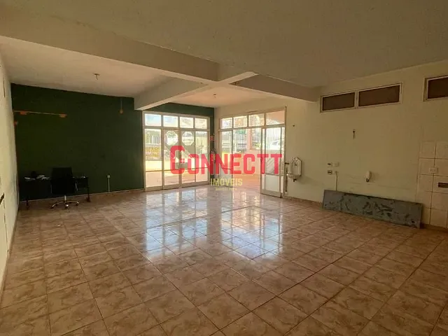 Casa com 261m² 1 quarto e 4 banheiros, para alugar, no bairro Vila Seixas em Ribeirão Preto