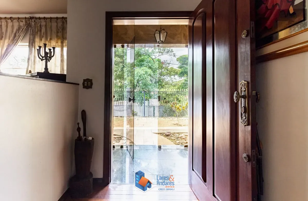 Casa, 3 quartos, 242 m² - Foto 1