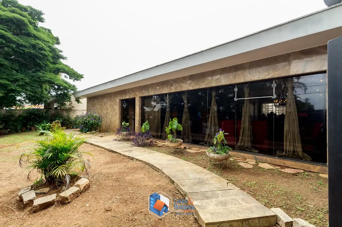 Casa, 3 quartos, 242 m² - Foto 4