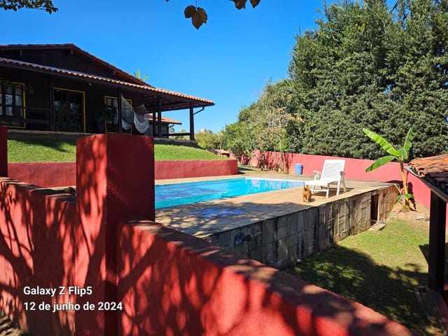 Casa com 1050m² 4 quartos e 4 banheiros, à venda, no bairro Residencial Euroville em Carapicuíba