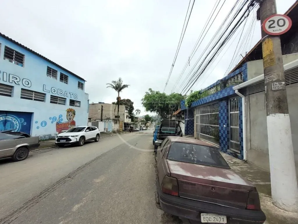 Casa, 7 quartos, 230 m² - Foto 1
