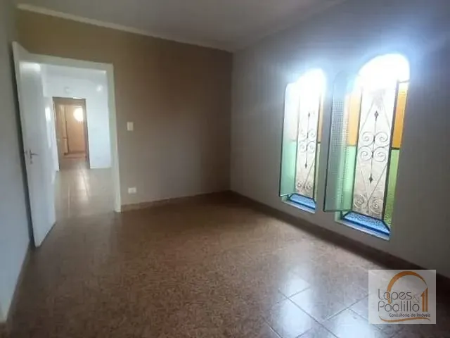 Casa com 340m² 4 quartos e 2 banheiros, à venda, no bairro Alvinópolis em Atibaia