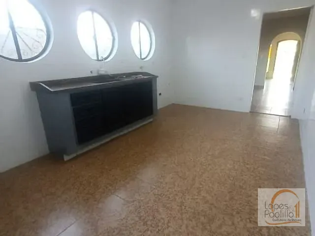 Casa com 340m² 4 quartos e 2 banheiros, à venda, no bairro Alvinópolis em Atibaia