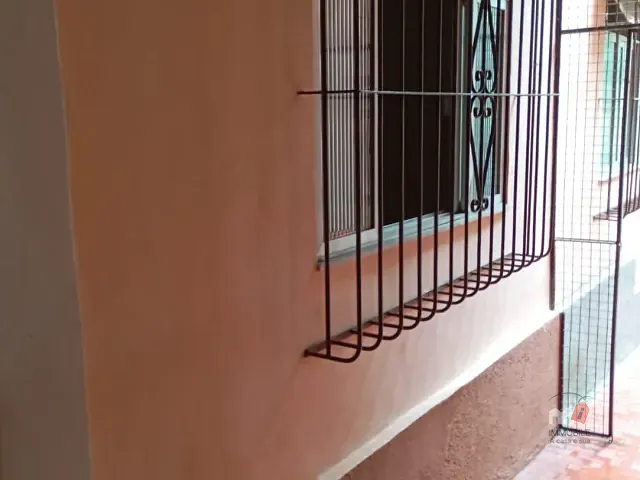 Casa 3 quartos e 1 banheiro, para alugar, no bairro Caxambu em Petrópolis