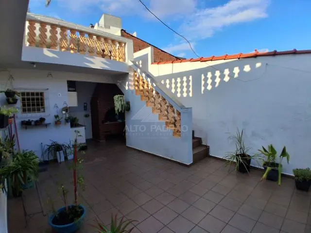 Casa 3 quartos e 2 banheiros, à venda, no bairro Vila Emílio em Mauá