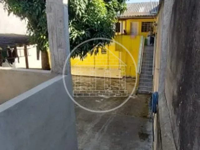 Casa com 250m² 2 quartos e 2 banheiros, à venda, no bairro Jardim Itajai em São Paulo