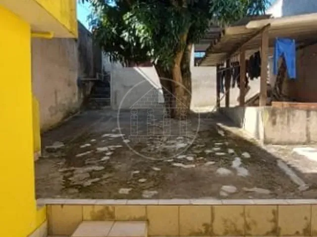 Casa com 250m² 2 quartos e 2 banheiros, à venda, no bairro Jardim Itajai em São Paulo