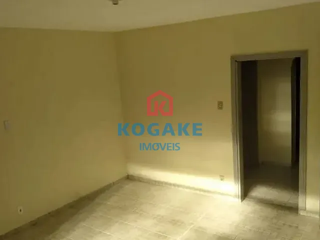 Casa com 260m² 3 quartos e 2 banheiros, à venda, no bairro Jardim Vale do Sol em São José dos Campos