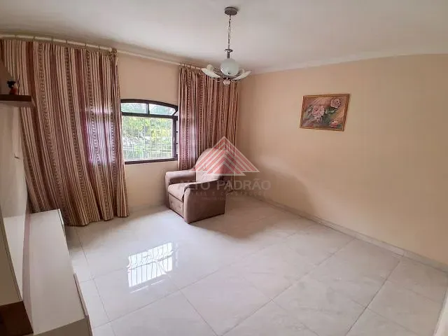 Casa 3 quartos e 2 banheiros, à venda, no bairro Vila Falchi em Mauá