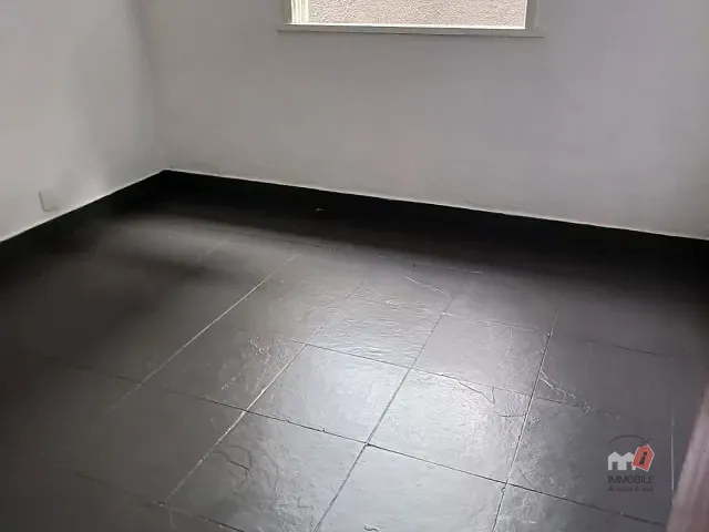 Casa 2 quartos e 1 banheiro, para alugar, no bairro Mosela em Petrópolis