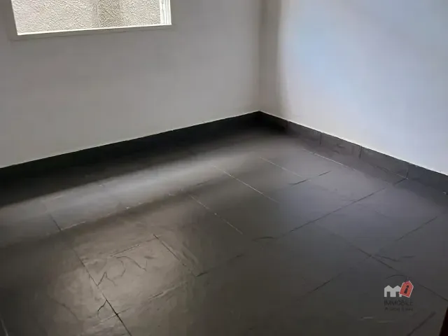 Casa 2 quartos e 1 banheiro, para alugar, no bairro Mosela em Petrópolis