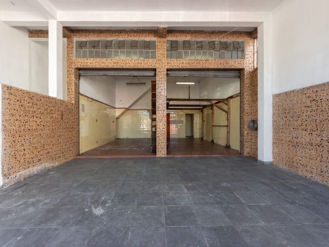 Loja com 160m², à venda, no bairro Parque Santo Antônio em São Paulo