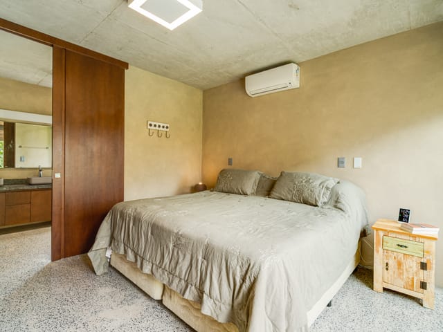 Casa 3 quartos e 3 banheiros, à venda, no bairro Condomínio Reserva do Paratehy em São José dos Campos
