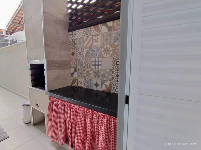 Casa 3 quartos e 2 banheiros, à venda, no bairro Bosque dos Eucaliptos em São José dos Campos