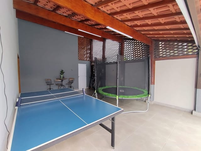 Casa 3 quartos e 2 banheiros, à venda, no bairro Bosque dos Eucaliptos em São José dos Campos