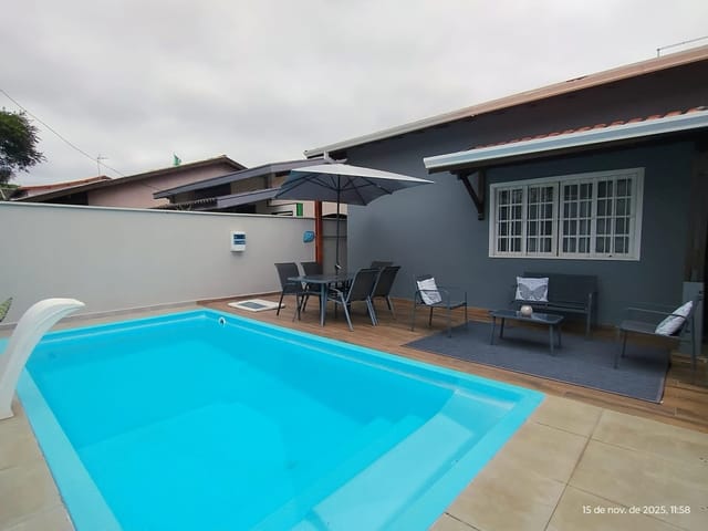 Casa 3 quartos e 2 banheiros, à venda, no bairro Bosque dos Eucaliptos em São José dos Campos