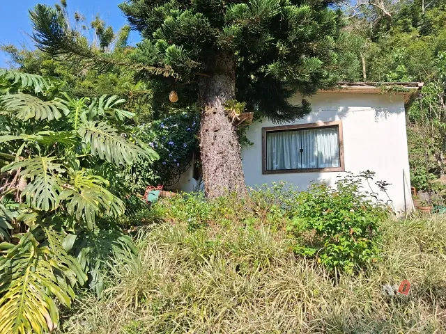 Casa com 2600m² 4 quartos e 4 banheiros, à venda, no bairro Vale das Videiras em Petrópolis