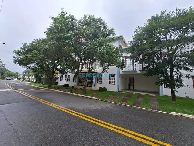 Casa 4 quartos e 6 banheiros, à venda ou para alugar, no bairro Urbanova em São José dos Campos
