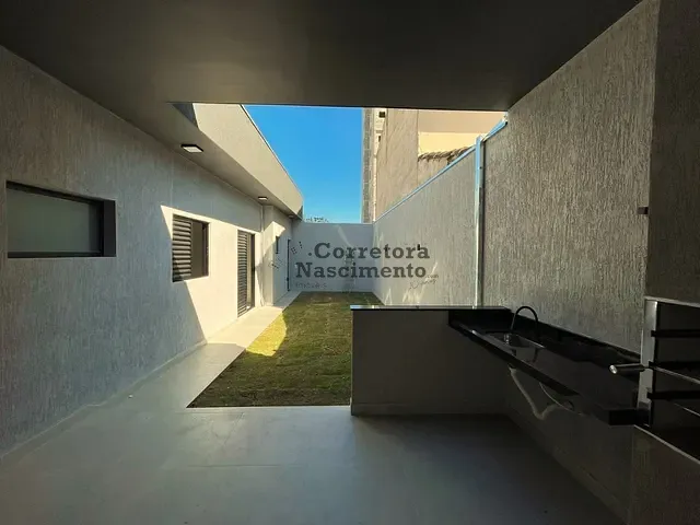 Casa com 240m², à venda, no bairro Loteamento Villa Branca em Jacareí