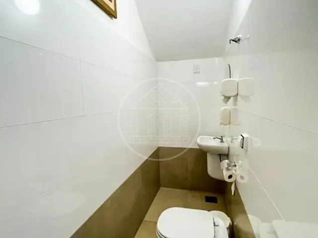 Casa com 548m² 4 quartos e 2 banheiros, à venda, no bairro Centro em Jaú