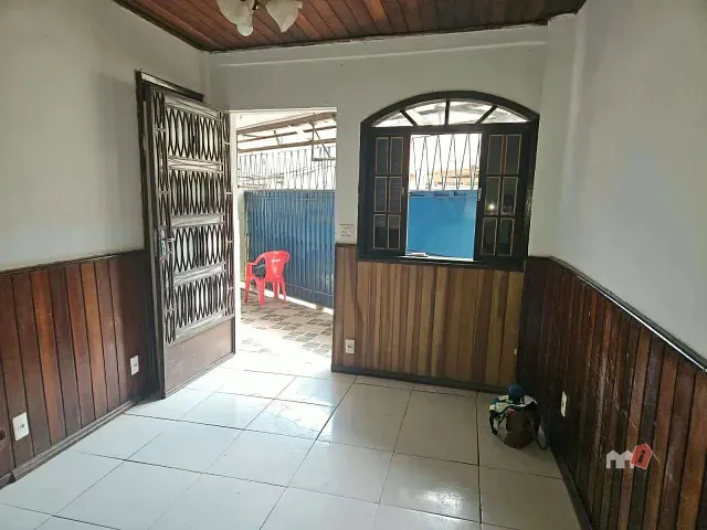 Casa 2 quartos e 1 banheiro, para alugar, no bairro Corrêas em Petrópolis