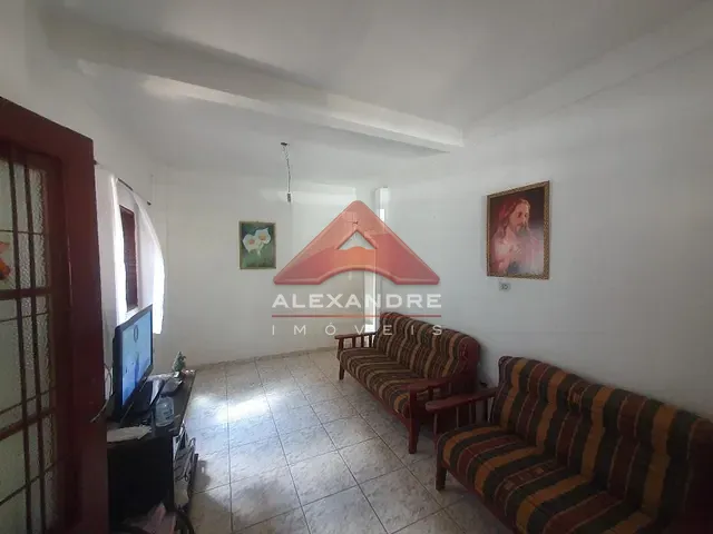 Casa com 250m² 3 quartos e 1 banheiro, à venda, no bairro Jardim Ismênia em São José dos Campos