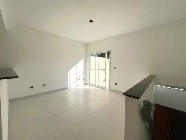 Casa 3 quartos e 2 banheiros, à venda, no bairro Parque das Américas em Mauá