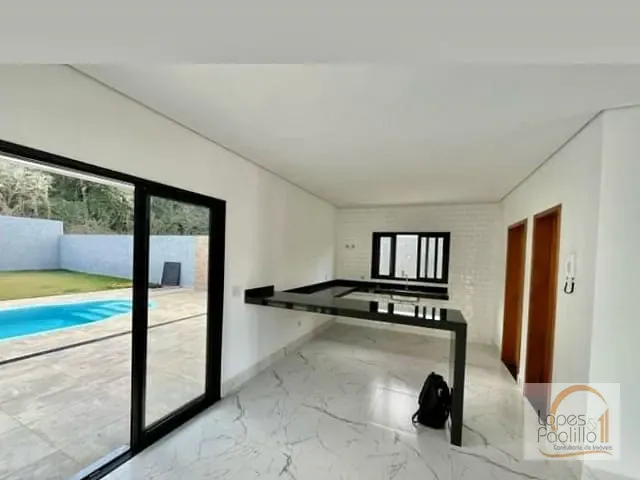 Casa com 602m² 4 quartos e 4 banheiros, à venda, no bairro Residencial Boa Vista em Atibaia