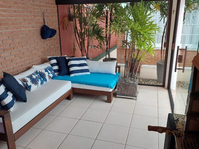 Casa com 360m² 4 quartos e 4 banheiros, à venda, no bairro Jardim das Colinas em São José dos Campos