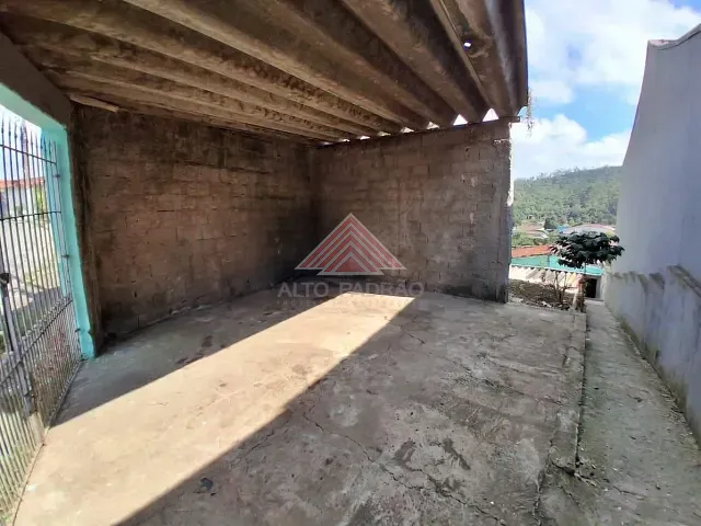Casa 2 quartos e 2 banheiros, à venda, no bairro Vila Assis Brasil em Mauá
