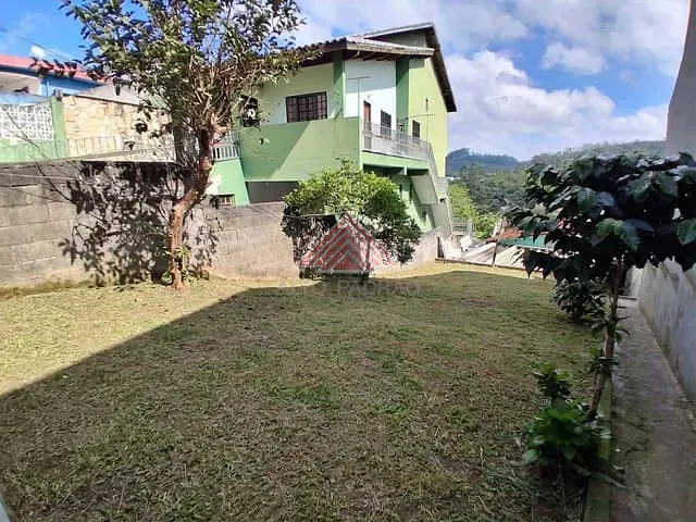Casa 2 quartos e 2 banheiros, à venda, no bairro Vila Assis Brasil em Mauá