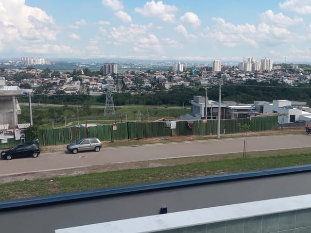 Casa 3 quartos e 2 banheiros, à venda, no bairro Urbanova em São José dos Campos