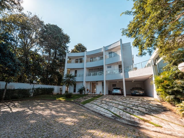 Foto do Casa - Casa em condomínio para venda com 6 quartos, sendo 4 suítes, 700m² | Lares e Andares Imóveis