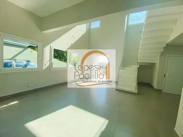 Casa com 379m² 3 quartos e 4 banheiros, à venda, no bairro Vila Santista em Atibaia