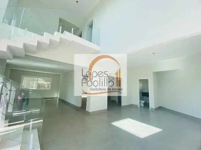 Casa com 379m² 3 quartos e 4 banheiros, à venda, no bairro Vila Santista em Atibaia