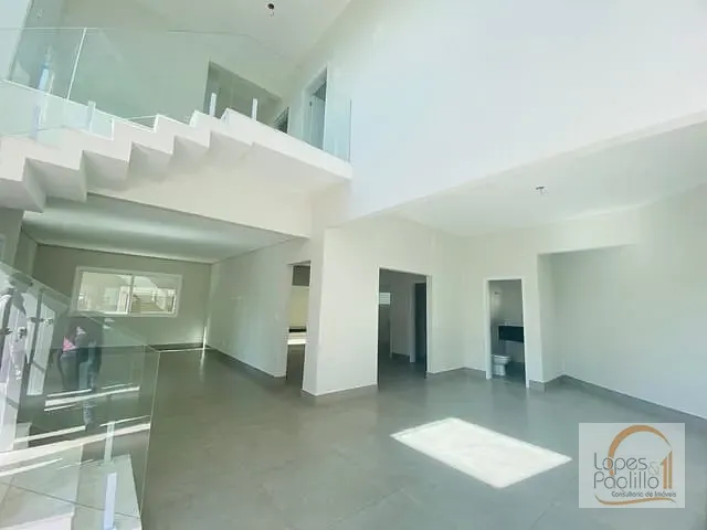Casa com 379m² 3 quartos e 4 banheiros, à venda, no bairro Vila Santista em Atibaia