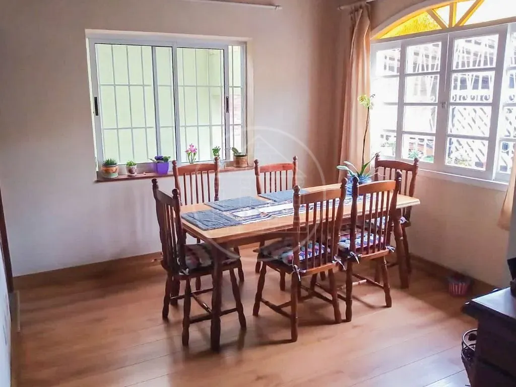 Casa, 3 quartos, 180 m² - Foto 2