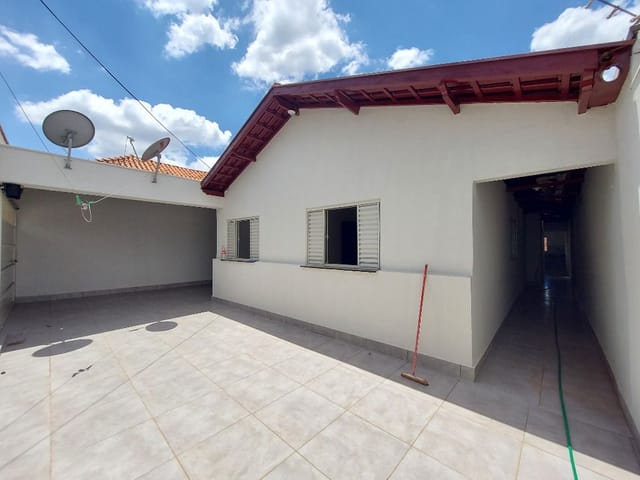 Foto do Casa - Casa com 4 dormitórios à venda, 159 m² por R$ 300.000,00 - Bom Retiro - Uberaba/MG | ZUCATO IMOBILIARIA LTDA